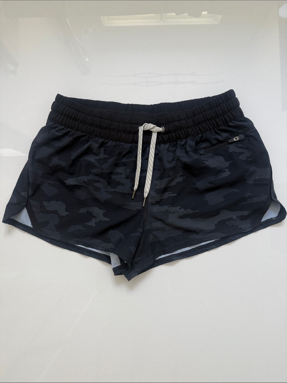 Vuori Black Camouflage Clementine Short